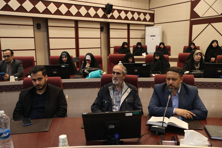 حضور دکتر حاجی‌بابایی در نشست همفکری اعضای جبهه انقلاب استان زنجان