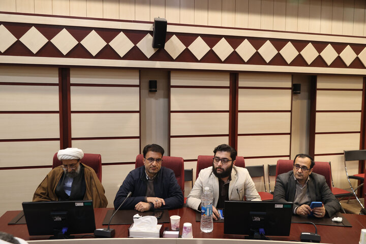 حضور دکتر حاجی‌بابایی در نشست همفکری اعضای جبهه انقلاب استان زنجان