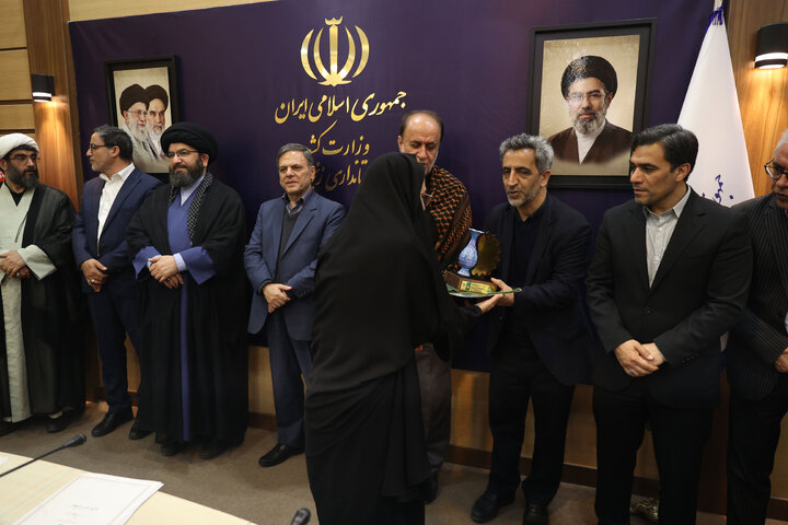 حضور دکتر حاجی‌بابایی در مراسم گرامیداشت هفته معلم استان زنجان