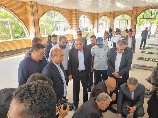 خلیج فارس، سند افتخار و ایستادگی مردمان دلیر جنوب است