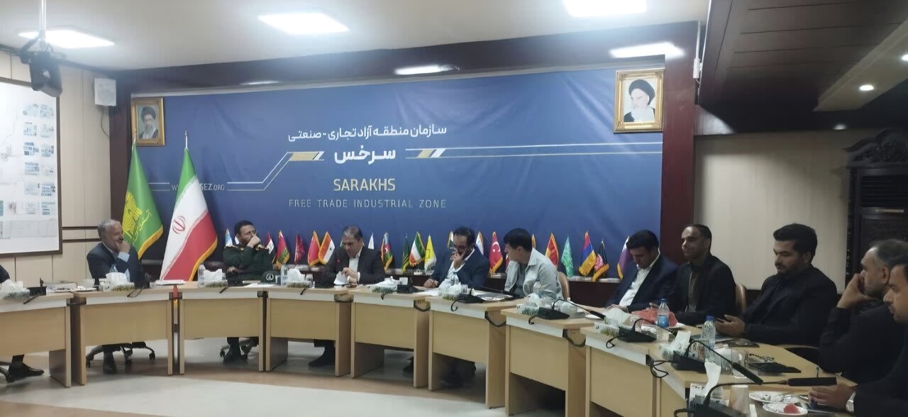 نشست قاضی زاده با مسئولان مجمع بسیجیان سرخس 