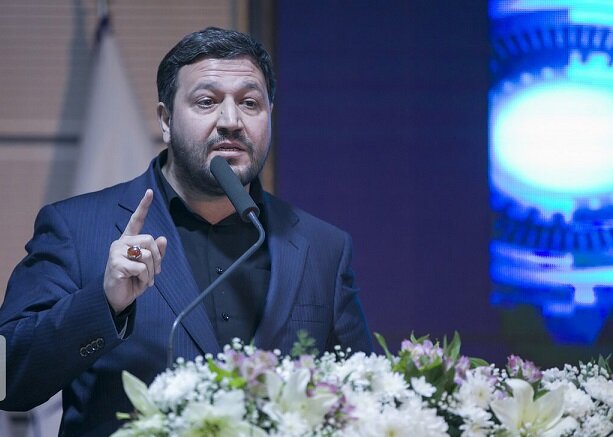همدلی مدیران، پروژه قطار شهری کرمانشاه را به ریل پیشرفت بازگرداند/افتتاح نیروگاه ۶ مگاواتی خورشیدی بیستون