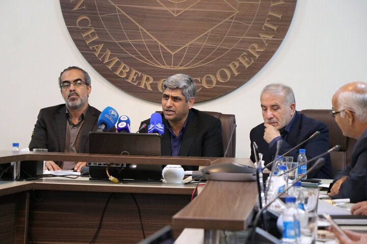 نشست خبری هیات رییسه فراکسیون نظارت بر نظام تعاون و سهام عدالت