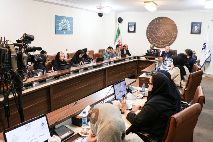 نشست خبری هیات رییسه فراکسیون نظارت بر نظام تعاون و سهام عدالت