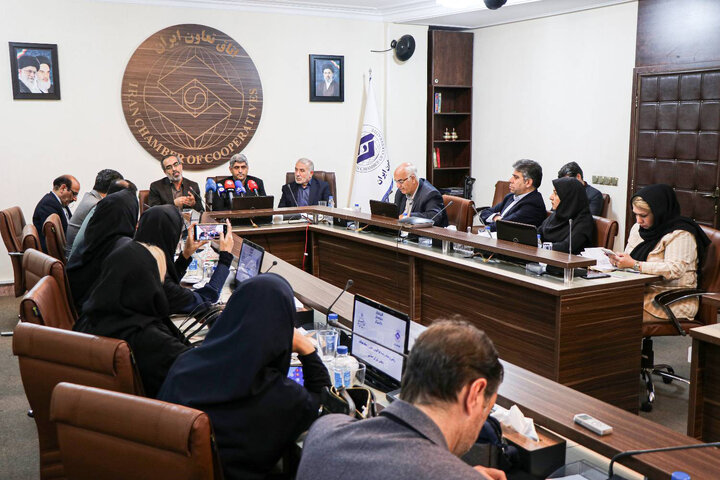 نشست خبری هیات رییسه فراکسیون نظارت بر نظام تعاون و سهام عدالت