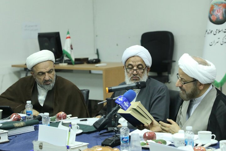 نشست اعضای کمیسیون فرهنگی با مسئولین دفتر تبلیغات اسلامی قم
