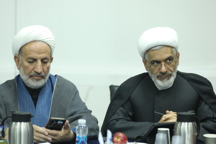 نشست اعضای کمیسیون فرهنگی با مسئولین دفتر تبلیغات اسلامی قم