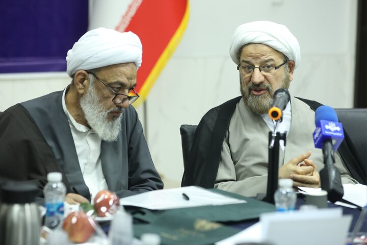 نشست اعضای کمیسیون فرهنگی با مسئولین دفتر تبلیغات اسلامی قم