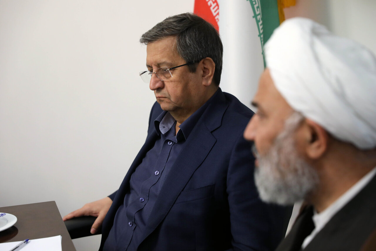 بانک مرکزی ذخایر ارزی کافی و مورد نیاز برای تامین کالاهای اساسی را در اختیار دارد