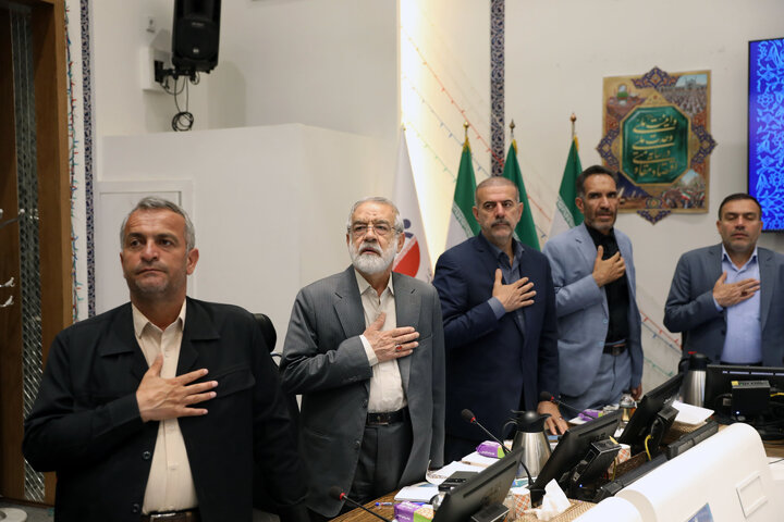 نشست مشترک کمیسیون شوراهای مجلس با استاندار و اعضا شورای شهر اصفهان