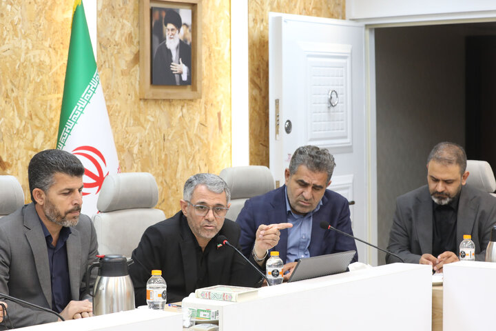 نشست مشترک هیأت رئیسه مجلس و اعضای کمیسیون اجتماعی با رئیس سازمان اداری و استخدامی