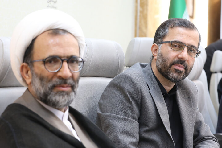نشست مشترک هیأت رئیسه مجلس و اعضای کمیسیون اجتماعی با رئیس سازمان اداری و استخدامی