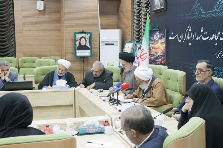 نشست اعضای کمیسیون فرهنگی مجلس با مدیران بنیاد شهید و امور ایثارگران