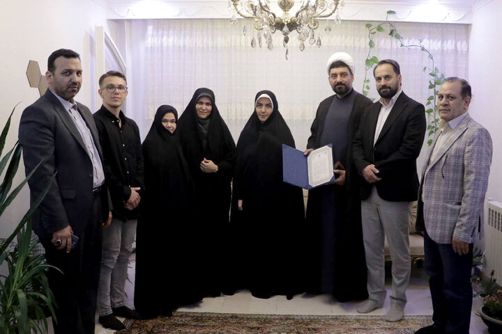 دیدار نمایندگان با خانواده شهید جباری به نمایندگی از رئیس مجلس