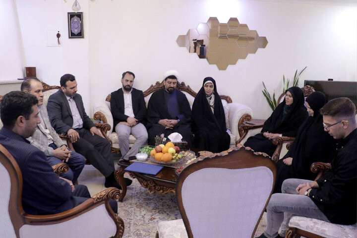 دیدار نمایندگان با خانواده شهید جباری به نمایندگی از رئیس مجلس