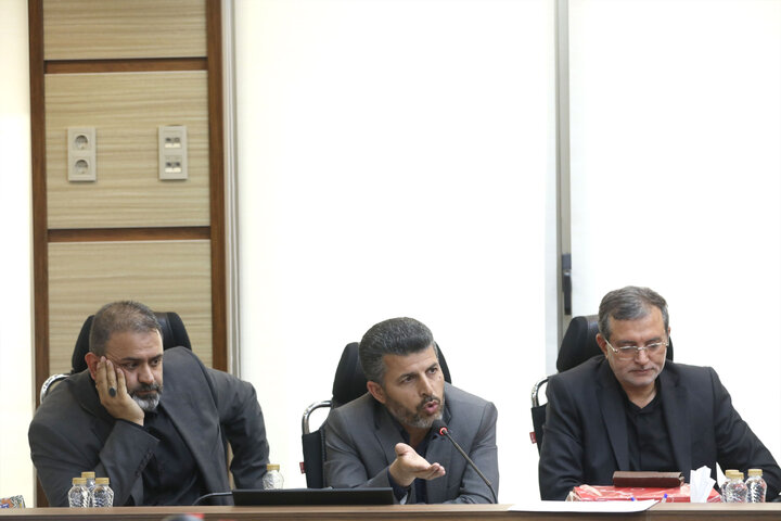 نشست هم‌اندیشی نمایندگان درباره سیاست‌های کلی نظام با حضور نایب‌رئیس مجلس
