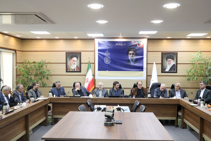 نشست هم‌اندیشی نمایندگان درباره سیاست‌های کلی نظام با حضور نایب‌رئیس مجلس