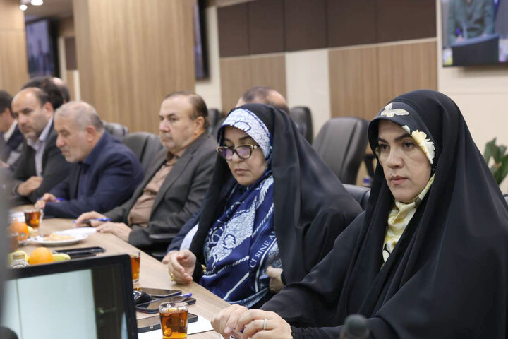 نشست کمیسیون عمران با فعالان بخش خصوصی حوزه دریا و کشتیرانی