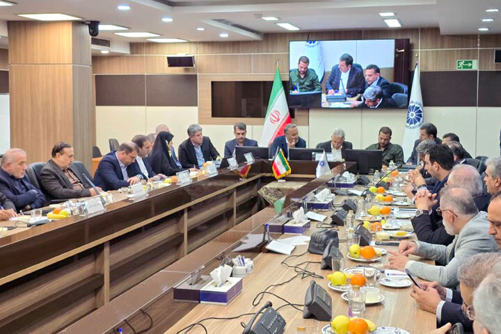 نشست کمیسیون عمران با فعالان بخش خصوصی حوزه دریا و کشتیرانی
