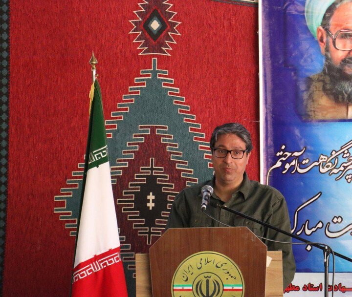 حضور سلیمانی در همایش بزرگداشت مقام معلم در منطقه سرولایت