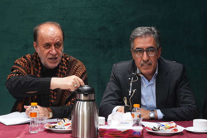 نشست مشترک هیئت رئیسه مجلس و کمیسیون صنایع با وزیر ارتباطات