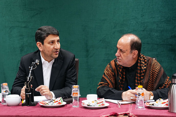نشست مشترک هیئت رئیسه مجلس و کمیسیون صنایع با وزیر ارتباطات