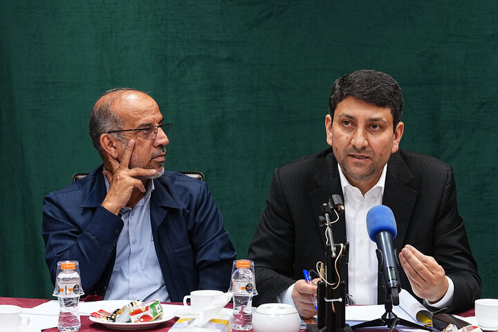 نشست مشترک هیئت رئیسه مجلس و کمیسیون صنایع با وزیر ارتباطات