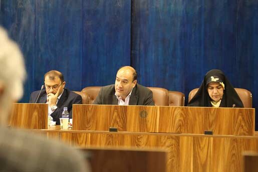 بازدید کمیسیون عمران از خسارات کاخ سعد آباد و نشست با وزیر میراث