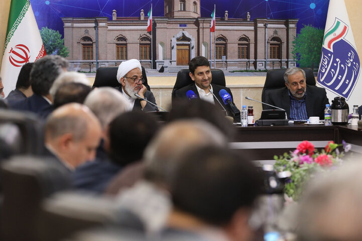 نشست مجمع نمایندگان استان تهران با وزیر ارتباطات و فناوری اطلاعات