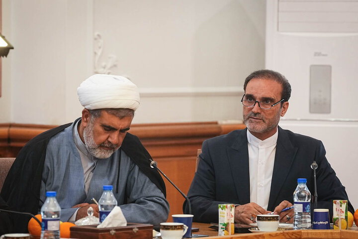 نشست اعضای کمیسیون اصل نود با وزیر راه و شهرسازی