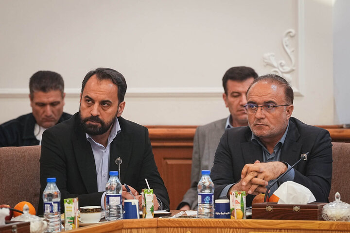 نشست اعضای کمیسیون اصل نود با وزیر راه و شهرسازی