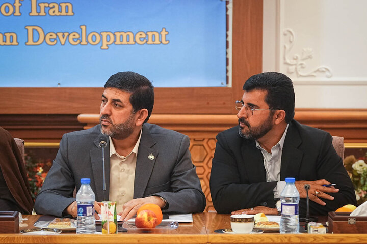 نشست اعضای کمیسیون اصل نود با وزیر راه و شهرسازی