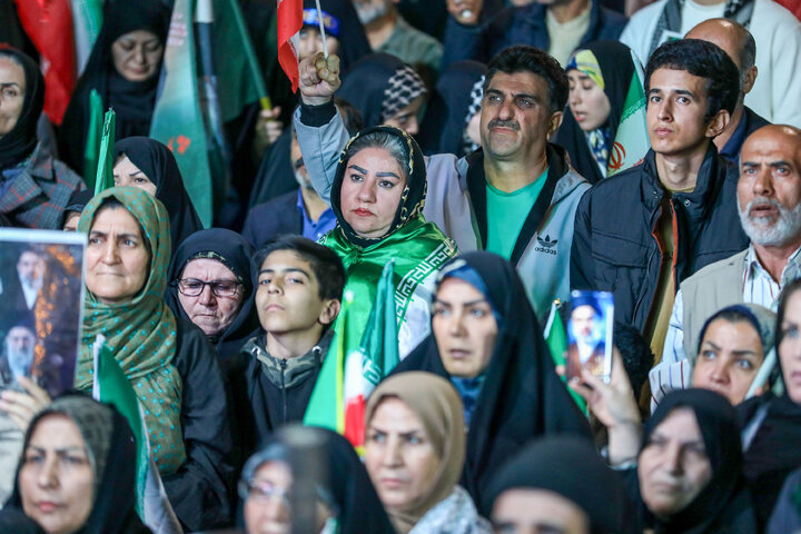سخنرانی نیکزاد در اجتماع مردم اراک