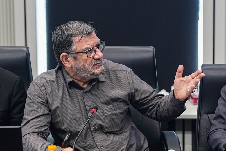 نشست مجمع نمایندگان استان تهران با رئیس بنیاد مسکن انقلاب اسلامی