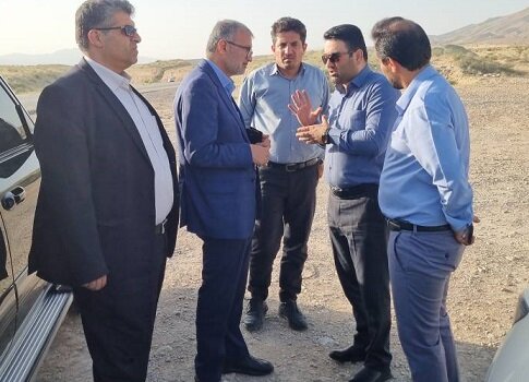 پیگیری احمد مرادی برای تسریع در اجرای پروژه محور کهورستان به لارستان/ تجلیل از مقام شامخ معلمان؛معلمان شهید دبستان میناب جان‌فدایان واقعی حوزه تعلیم و تربیت