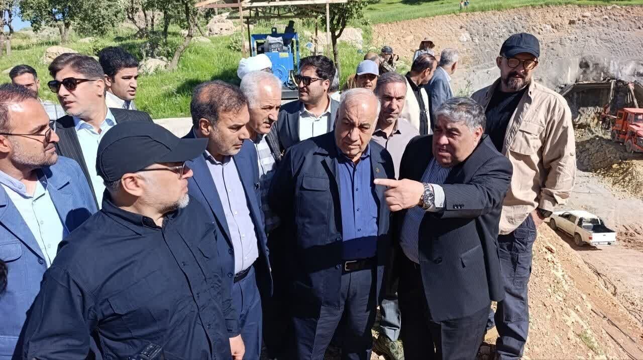 محور سومار یکی از چالش‌های اصلی استان کرمانشاه است/قدردانی از ستاد کل نیروهای مسلح برای رفع گره‌های ترافیکی گردنه پاتاق