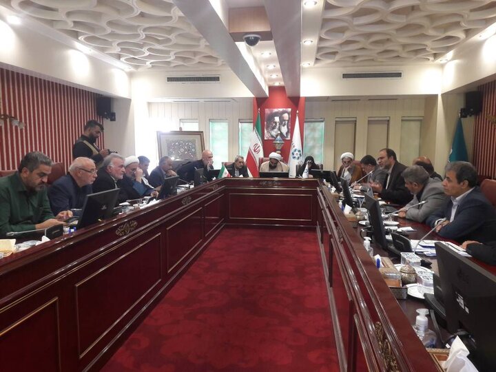 تشکیل «قرارگاه جنگ اقتصادی» در استان اصفهان با پیشنهاد حاجی‌دلیگانی