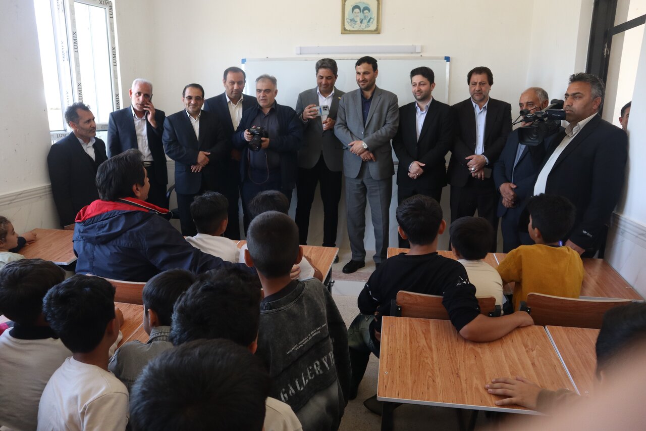 حضور خوش سیما در مراسم گرامیداشت مقام معلم در گرمی / افتتاح و کلنگزنی چندین مدرسه با پیگیری نماینده مردم گرمی در مجلس
