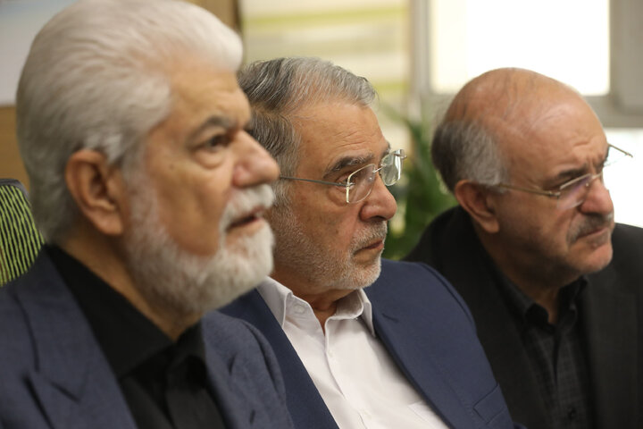 نشست کمیسیون بهداشت و درمان مجلس با خیرین تجهیزات پزشکی