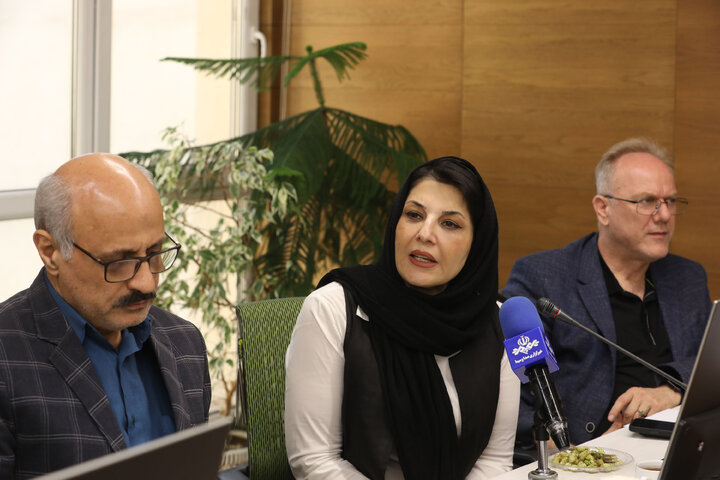 نشست کمیسیون بهداشت و درمان مجلس با خیرین تجهیزات پزشکی