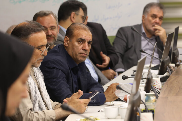 نشست کمیسیون بهداشت و درمان مجلس با خیرین تجهیزات پزشکی
