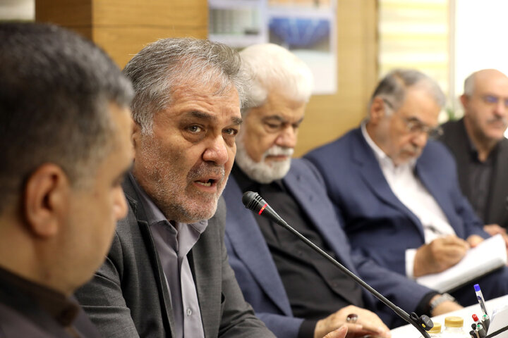 نشست کمیسیون بهداشت و درمان مجلس با خیرین تجهیزات پزشکی