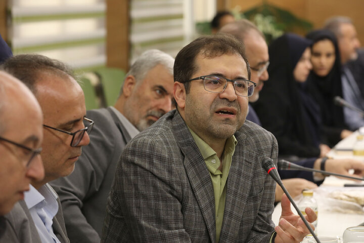 نشست کمیسیون بهداشت و درمان مجلس با خیرین تجهیزات پزشکی