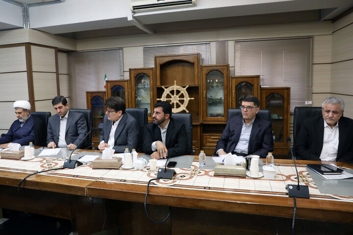 نشست اعضا کمیسیون اصل نود با وزیر صمت