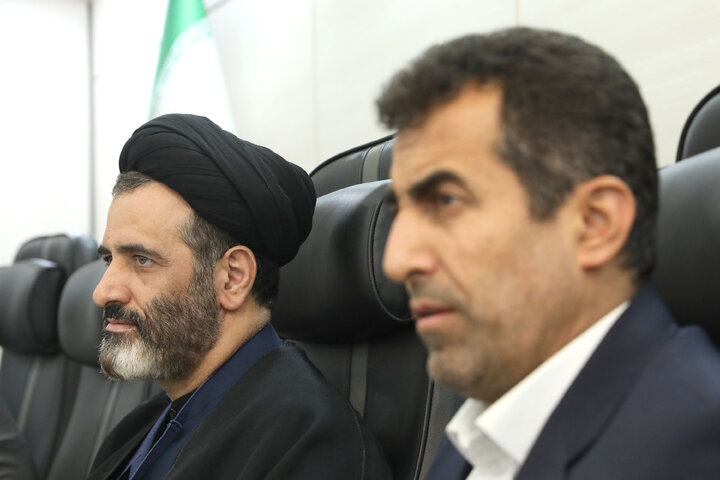 نشست کمیسیون صنایع و معادن با مسئولان اتاق بازرگانی
