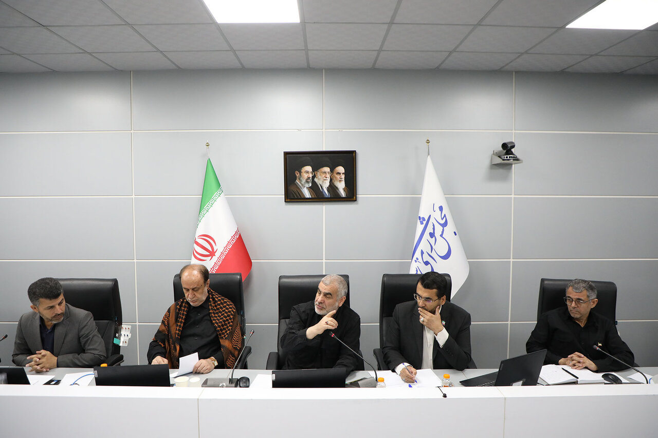 گودرزی: نمایندگان خواستار برخورد جدی با محتکران و گرانفروشان شدند/ نوری: امنیت غذایی با تداوم تولید و حمایت از بخش خصوصی تضمین می‌شود
