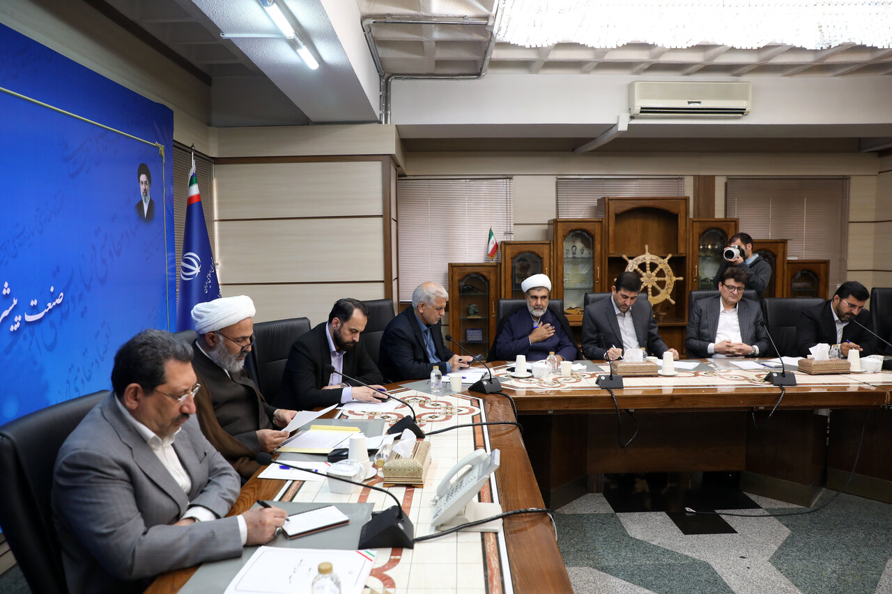 گرانی در خودرو ناشی از «فرصتطلبی» است/ کمبود فولاد صحت ندارد