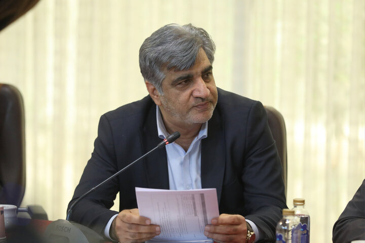 نشست اعضای کمیسیون بهداشت و درمان با وزیر تعاون، کار و امور اجتماعی