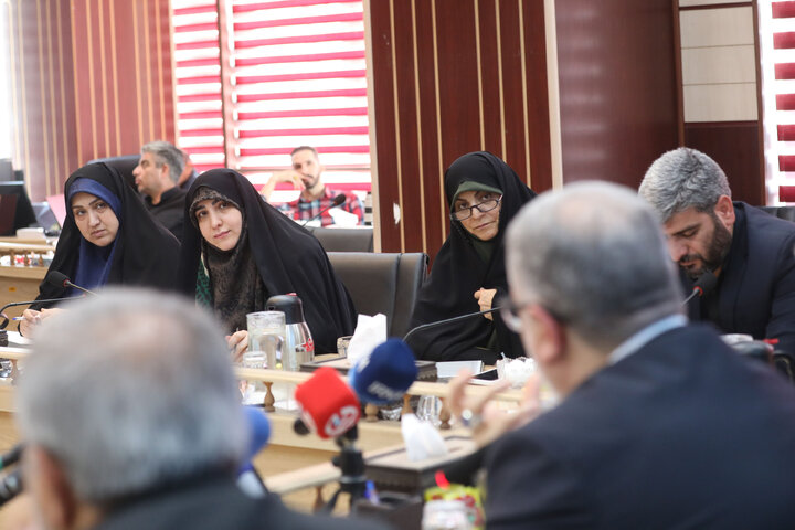 نشست مجمع نمایندگان استان تهران با استاندار تهران