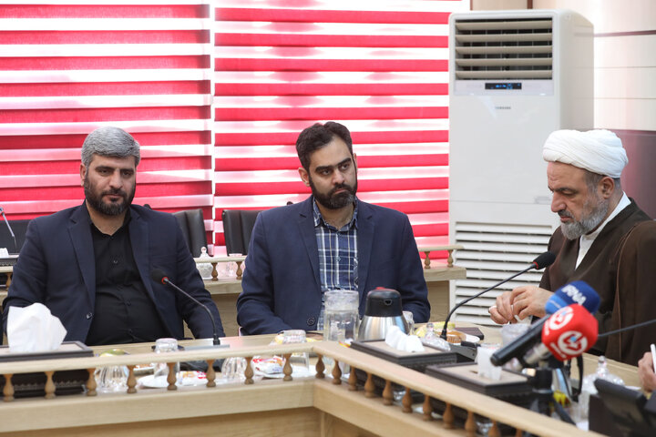 نشست مجمع نمایندگان استان تهران با استاندار تهران